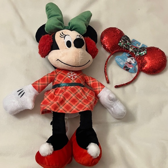 NWT Disney 2022 Holiday Minnie Mouse Plush & HER Red Sequin Ears w/ bow Headband - Picture 1 of 7
